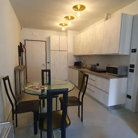 Cavallerizza Flat Apartament Brescia